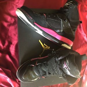 Pink Jordan Flights size 8 women or 6.5 youth